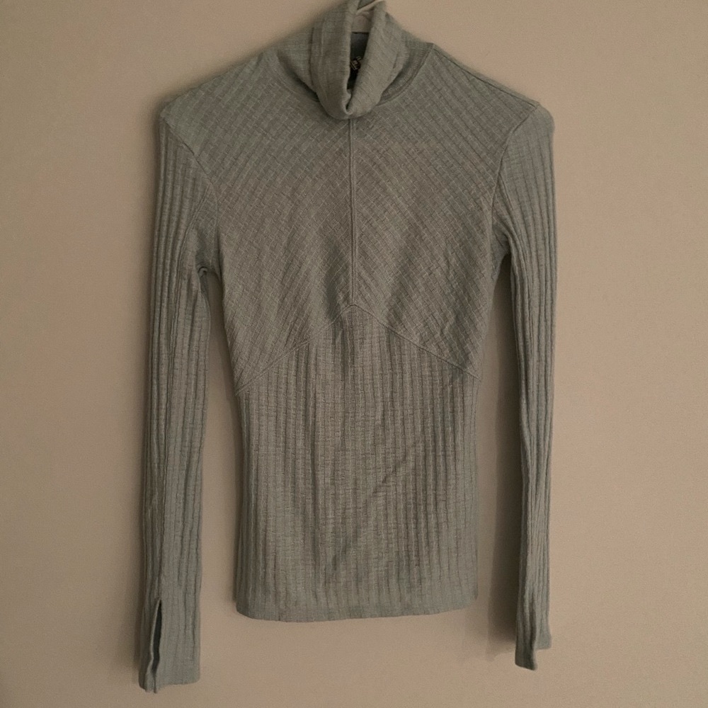 Free People turtle neck long sleeve tee - Picture 1 of 8